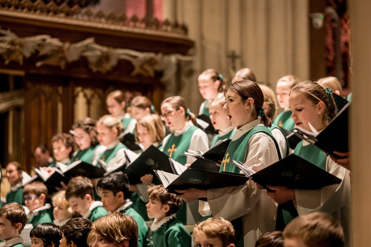 There is still time to book your tickets to see our choirs in action before they leave for their annual tours! Join us for an evening celebrating the music of Europe, featuring Bairstow, Byrd, Messiaen, Poulenc & Vierne. Get your tickets now: bathboxoffice.org.uk/whats-on/a-mus… #visitbath