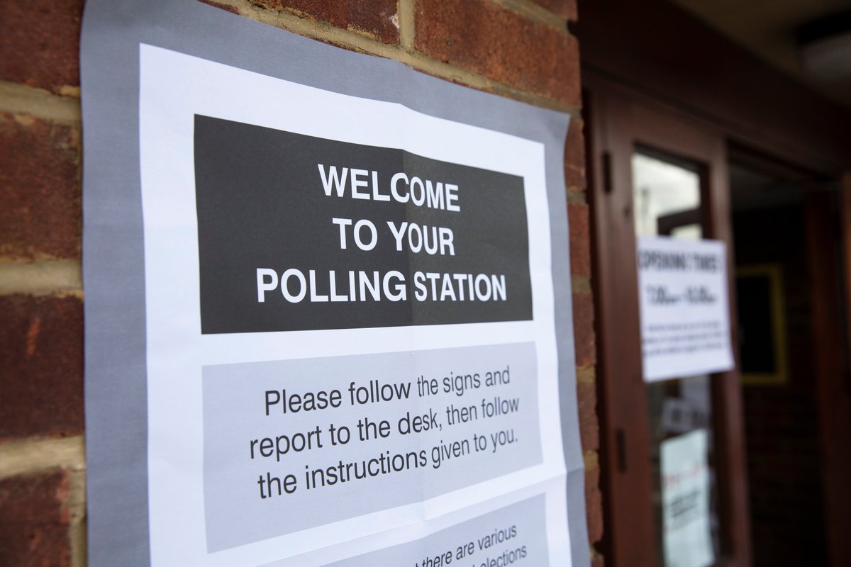 ⏱ Polling stations are now open! You have from 7am until 10pm tonight to cast your vote in the Police and Crime Commissioner election - but don't forget your photo ID!

#WestSuffolk #Elections #VoterID #HaveYourSay #YourVoteMatters #MakeYourMark #PollingStation