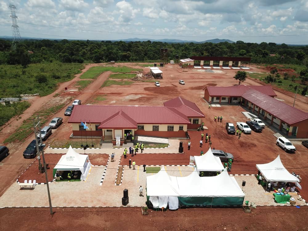 METRAC, the 1st Operator Training Center in Uganda has been constructed through a grant from @JapanGov & implemented by @UNIDO_Uganda. @GovUganda purchased the 10 acres of land. Phase 1 of the project included a gate house, administration block, classrooms & the maintenance block