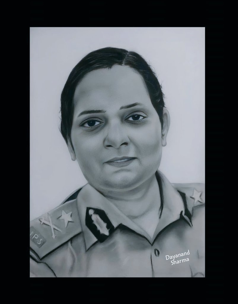 Happy Birthday 🎂🎉 Dear @CP_Noida Ma'am!! you are the most amazing officer ever! You are truly committed to preventing all kind of crimes in and around our community, and you have dedicated your life to saving lives. Today, I wish you good health and all the best in life.!!🙏🏻🥳