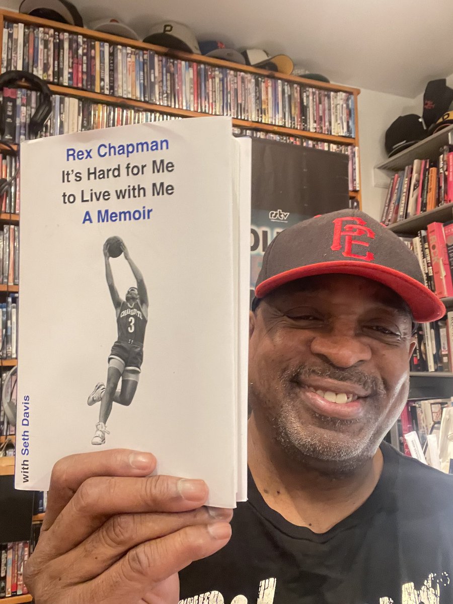 So - my guy Chuck D @MrChuckD has my book. Maybe believe the hype?? simonandschuster.com/books/Its-Hard…