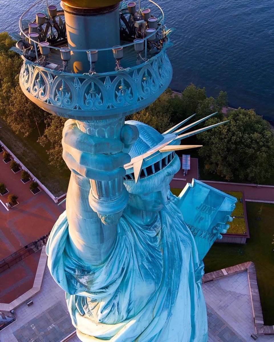 Statue of Liberty 🗽😳💙 
#statueofliberty #newyork #nyc #newyorkcity #manhattan #usa
