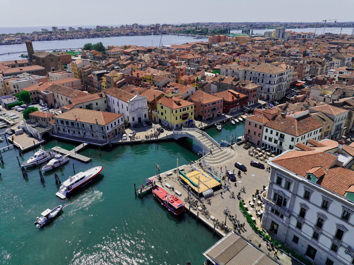 Buongiorno da Chioggia Sottomarina (VE)
#PossiamoAiutarvi #Carabinieri #ForzeArmate #Difesa #24maggio