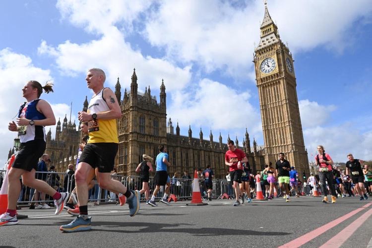Our #ThankyouThursday this week is to Darren Dollery, who took on the London Landmarks Half Marathon. Darren raised an amazing £378.75! Thank you so much for your support! If you are keen to take on a challenge, please do get in touch! events@mountbatten.org.uk 🌻