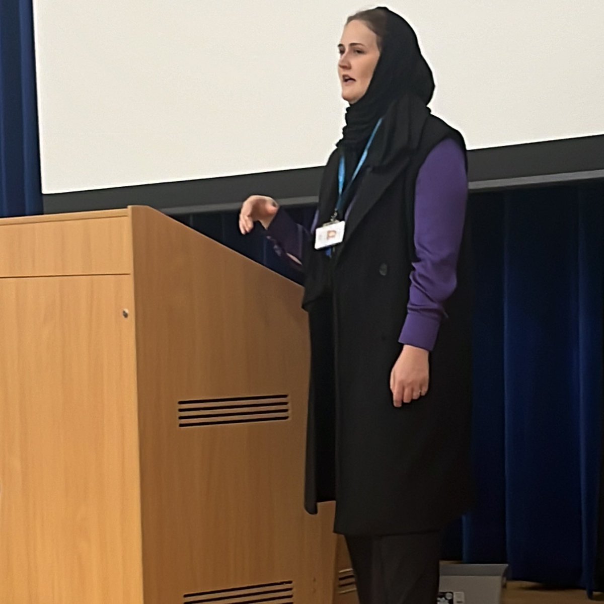 Lauren is attending @Challney_Girls this morning for their Influential Women Careers Networking Event. Currently in situ eagerly awaiting the girls’ questions! Thank you @shana1Qbal for inviting us. #ArtsCareers #LutonArtists #Education