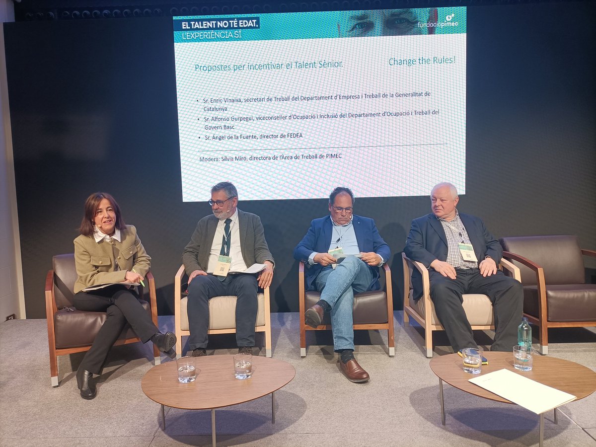 Comença la taula rodona per parlar sobre propostes per incentivar el #talentsenior amb Enric Vinaixa (@empresacat), Alfonso Gurpegui (@Gob_eus) i Ángel de la Fuente (@socialfedea) Modera: Silvia Miró (@PIMEC) #RSE #RSC #fundaciopimectalentsenior