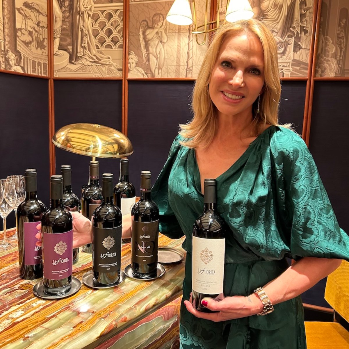 In a dramatic change of career, former porn star Natalie Oliveros (Savanna Samson) turned her hand to making wine in Montalcino and her new release, which includes three Brunellos, heralds a new chapter for the La Fiorita wine estate she owns and manages. thebuyer.vercel.app/tasting/wine/l…