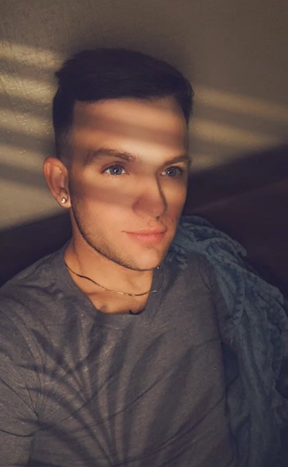 💋 i had to flee Los Angeles.. Sorry for my lack of posts &amp; being active since forever ago.. i love you<a href="/tag/dontgiveup"class="tags"><span>#dontgiveup</span></a><a href="/tag/metoo"class="tags"><span>#metoo</span></a>