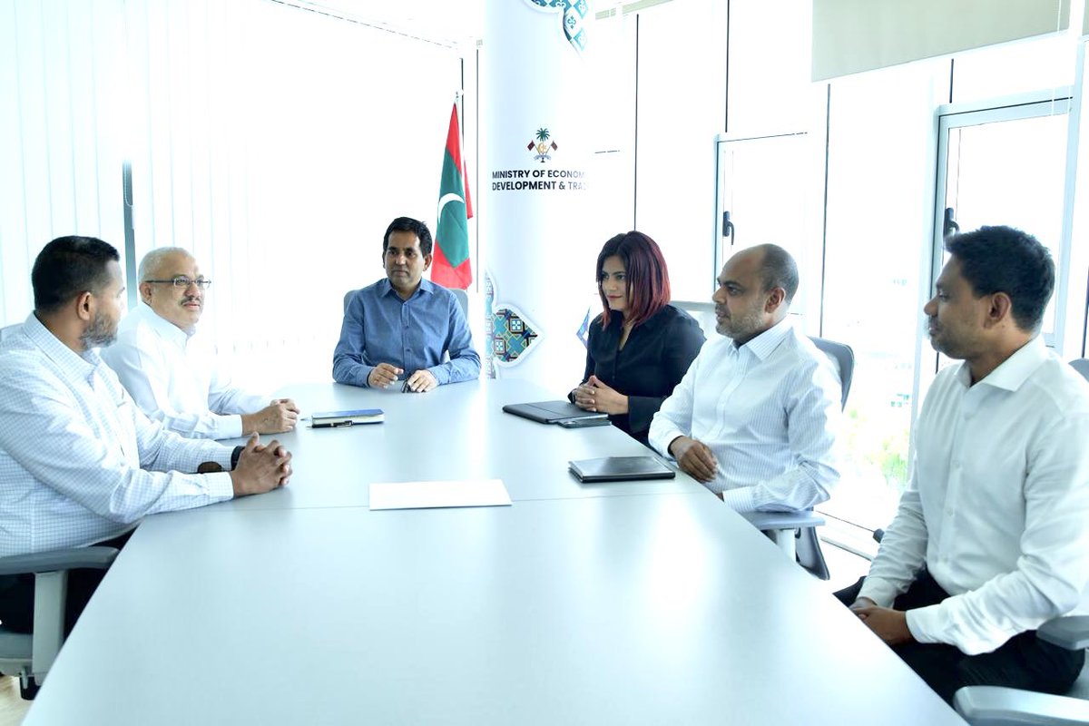 One of the key economic pillars of President Dr @MMuizzu in HE’s development vision is a vibrant financial sector. Discussed our priorities with the newly appointed Governing Board of MIFSA while they put forward a plan of action to ensure timely implementation of the vision.