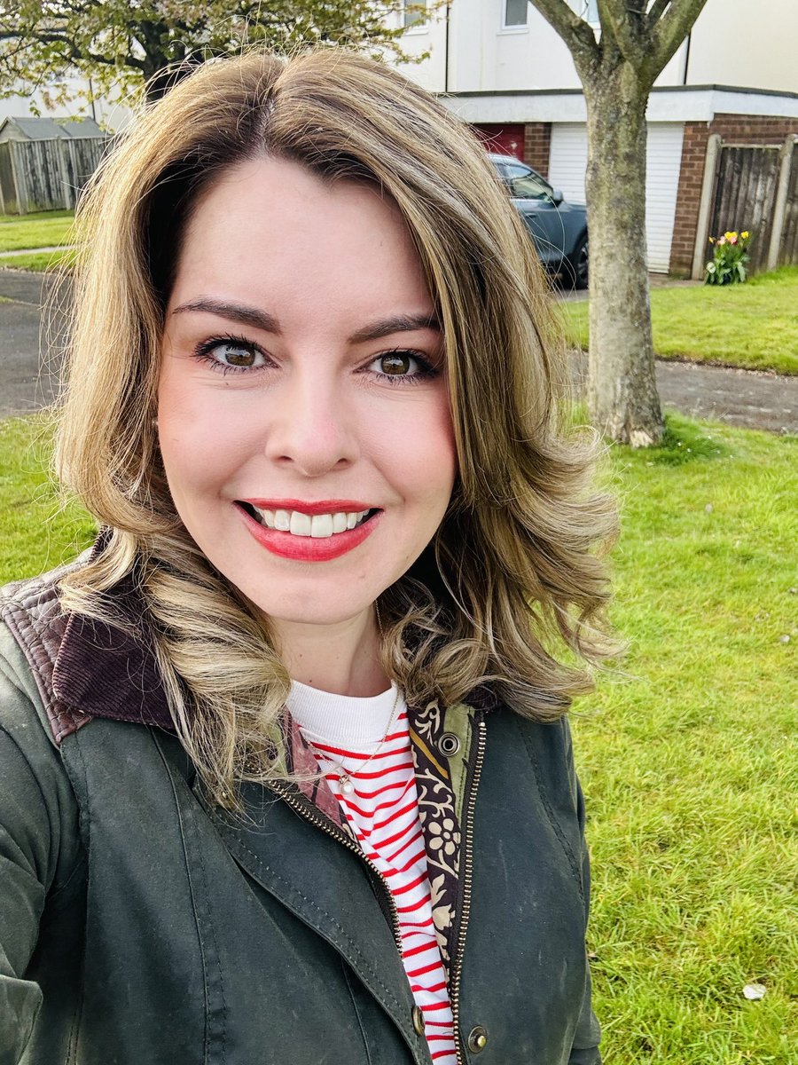 Kim McGuinness (@kimcguinness) on Twitter photo Morning! 🌅
Today is polling day. 🗳️
Today we elect our first ever North East Mayor.
🕙 Polls are open between 7am and 10pm 🕙
Don’t forget you need photo ID to vote.
🌹 Vote <a href="/UKLabour/">The Labour Party</a> today🌹. Together we can make our North East the home of real opportunity. Morning! 🌅
Today is polling day. 🗳️
Today we elect our first ever North East Mayor.
🕙 Polls are open between 7am and 10pm 🕙
Don’t forget you need photo ID to vote.
🌹 Vote <a href="/UKLabour/">The Labour Party</a> today🌹. Together we can make our North East the home of real opportunity.
