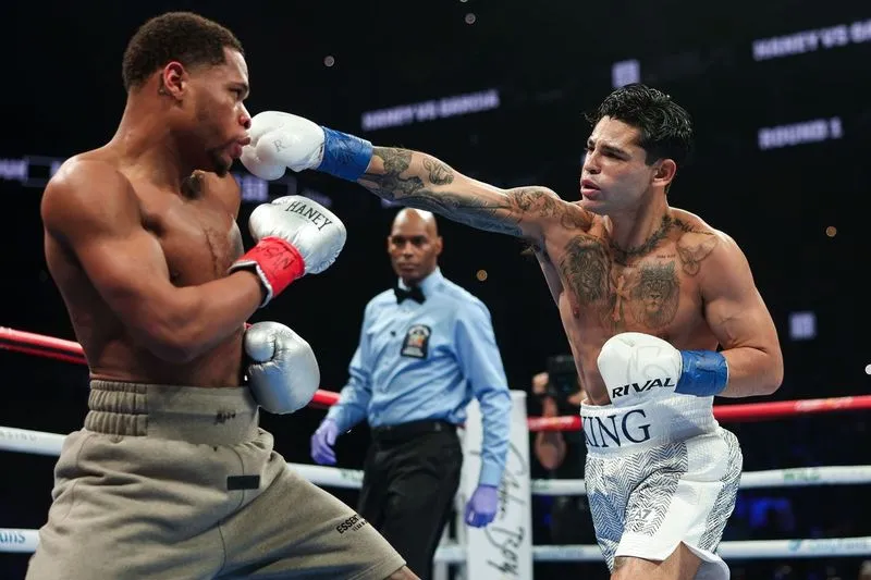 The story I broke: @RyanGarcia fails two @Vada_Testing for banned substance Ostarine related to win vs. @Realdevinhaney. Read my story & sign up for my #boxing newsletter: danrafael.substack.com/p/exclusive-ry… #HaneyGarcia @billhaney