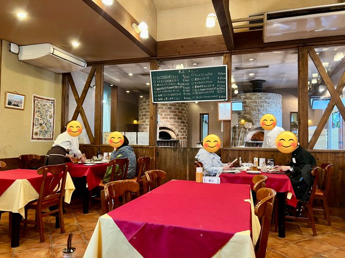 「複数の男性 レストラン」のTwitter画像/イラスト(新着)