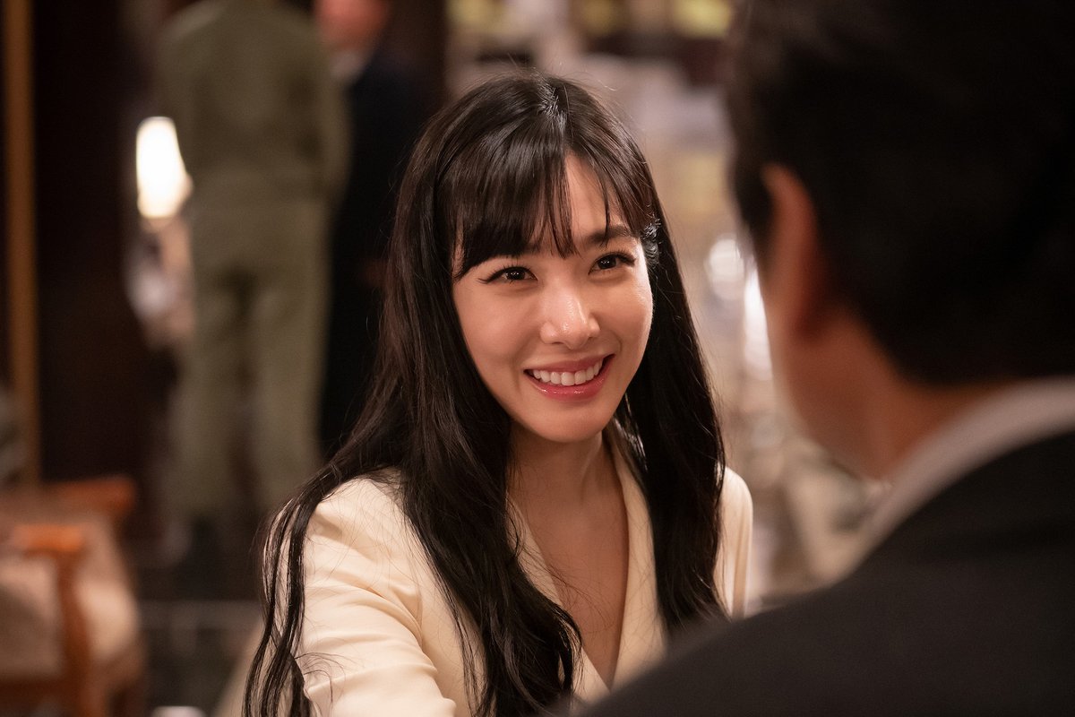 #TiffanyYoung Is A Charismatic Foundation Director In New Drama '#UncleSamsik'
soompi.com/article/165857…