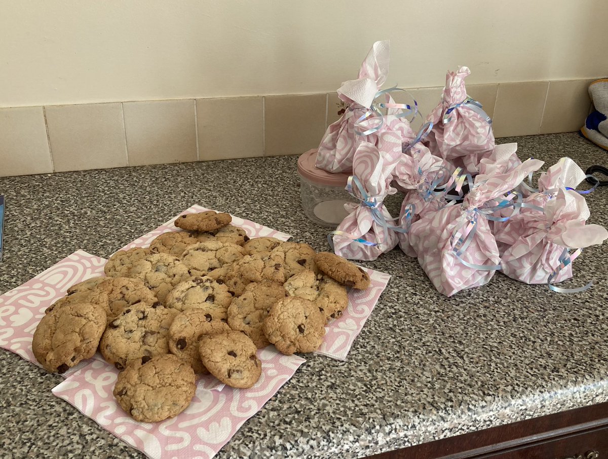 @alzheimersocirl @IrelandAMVMTV @VirginMediaIE @OconnorSoc12345 @MaireadDillon @DericOhat @cc_cahill Baked cookies and made home made chocolate fudge to take to this afternoon’s #TeaDay!!! Hoping to raise much needed funds to help fight a horrible illness, and support those living with it.