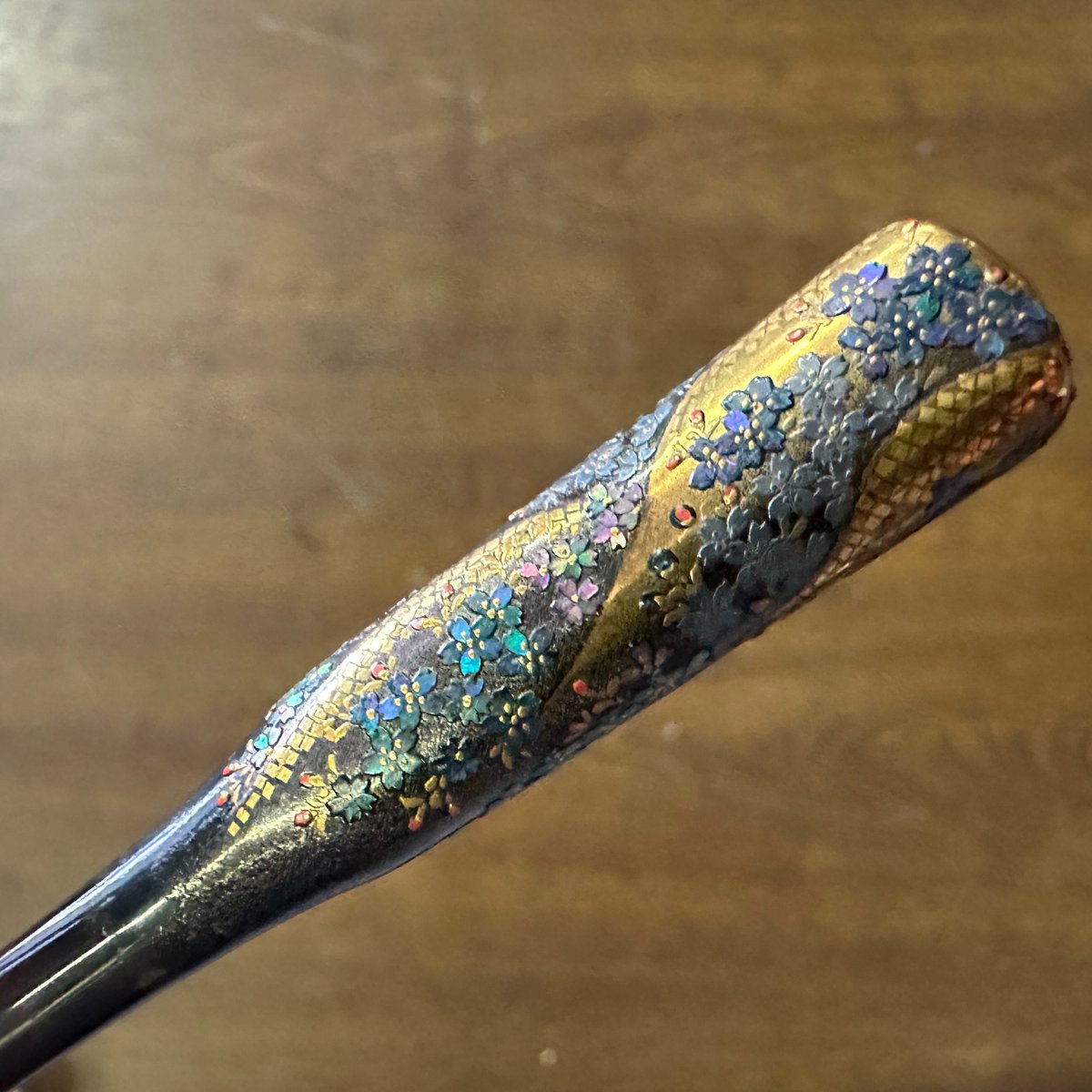 hareitiba's tweet image. Kimono Hair Accessories
comb-shaped hairpin

#japaneseantique #comb #accessories