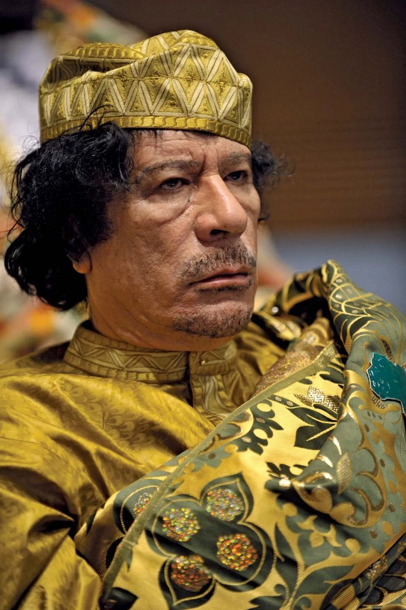 Muammar Gaddafi na Rukara Rwabishingwe Part 2.

Ibikorwa Gaddafi yagejeje kuri Africa yo ubwayo apana Igihugu cye cya Libya buri munya Africa arabyicuza kuba hari bene wabo bamwicishije.

Rukara Rwabishingwe yangaga abazungu nka Gaddafi, izo nizo ntwari dukeneye

Thread👇👇👇👇👇