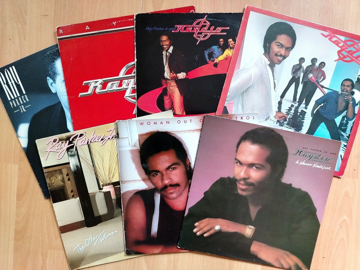 Wishing musician, singer, songwriter, and record producer Ray Parker Jr. a happy belated 70th birthday 🎉🎉🎉 Ray created the soul band Raydio in 1977 and when they split four years he carved out a successful solo career and is best known for the Ghostbusters theme tune 🎶