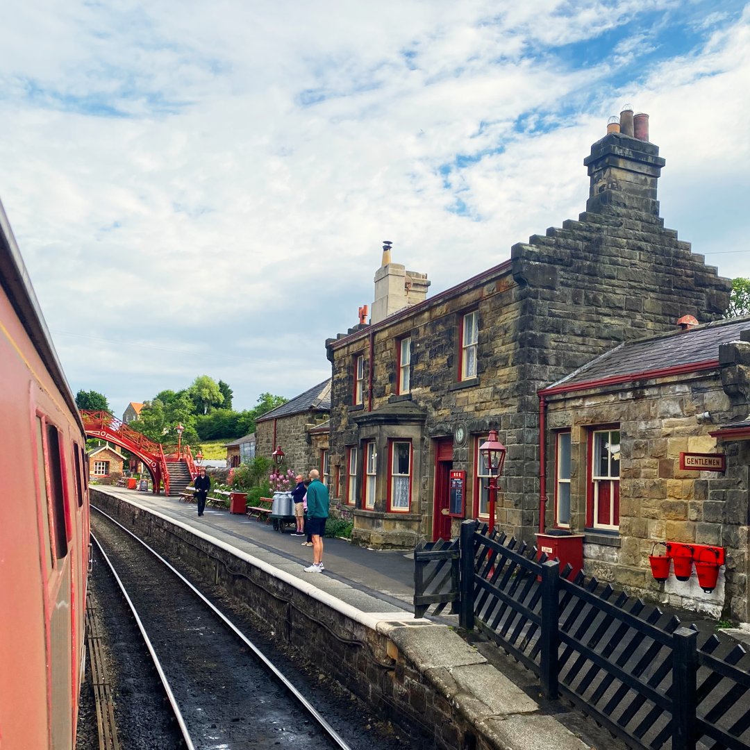 Transport yourself to the wizarding world this international Harry Potter Day with a visit to Goathland Station in #Whitby! 🚂 Known as Hogsmeade Station in the movie, it's your chance to ride on a #locomotive just like the #Hogwarts Express. #HarryPotter #Trains