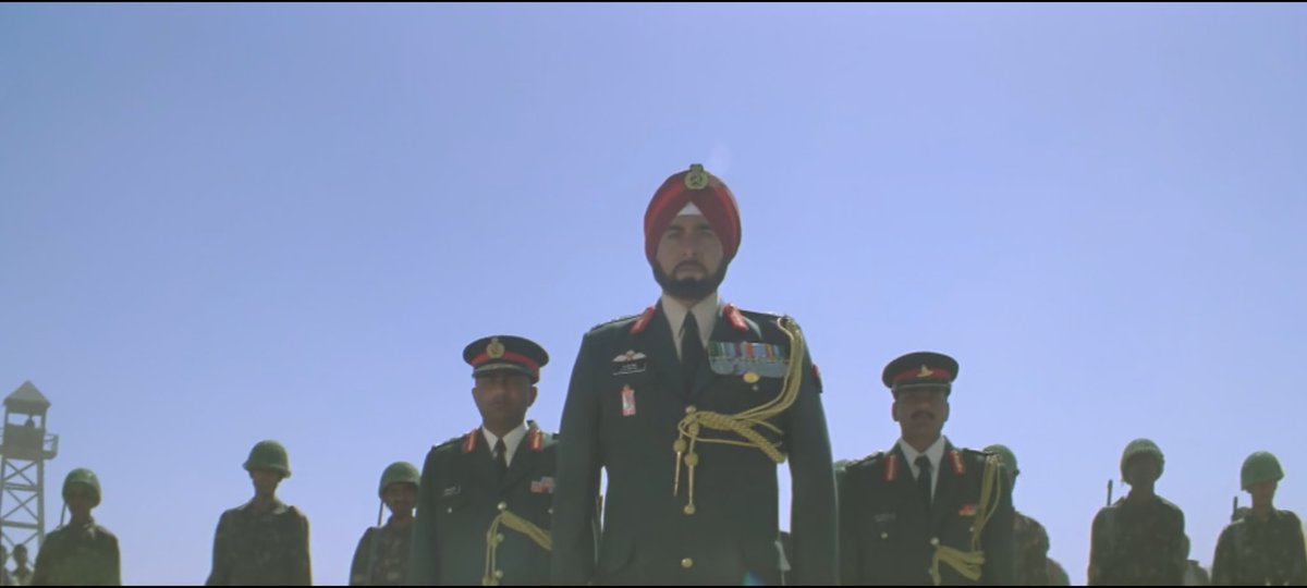 the men who play army officers standing behind the two generals in the pre-finale scene are drivers of the crew. they were also roped in cause the actors didn't turn up.