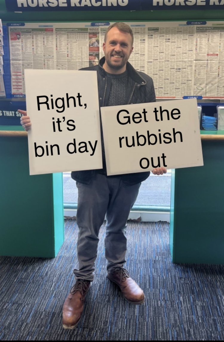 FirstLadyNot's tweet image. It’s bin day! 💪
 #LocalElections