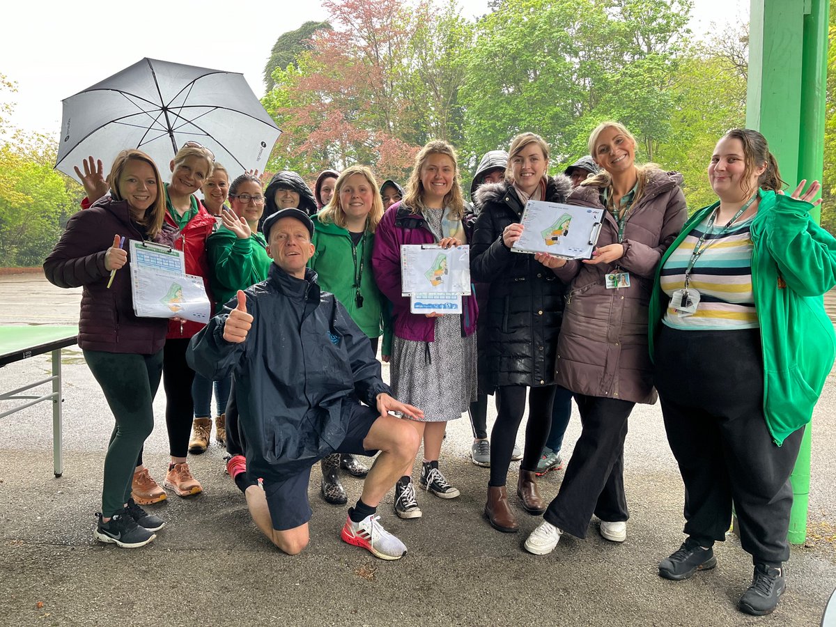 @enrichedu yesterday I visited Springwood Junior School in #waterlooville to map, install and train the staff on our cross-curricular orienteering solution! Despite the rain everyone enjoyed the twilight session outdoors #outdoorlearning