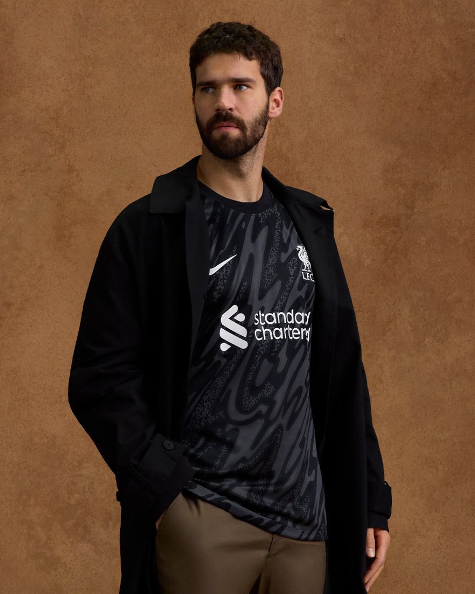 🔴 Liverpool drop their home kit for the 2024/25 season! Still a little unsure about the collar😅