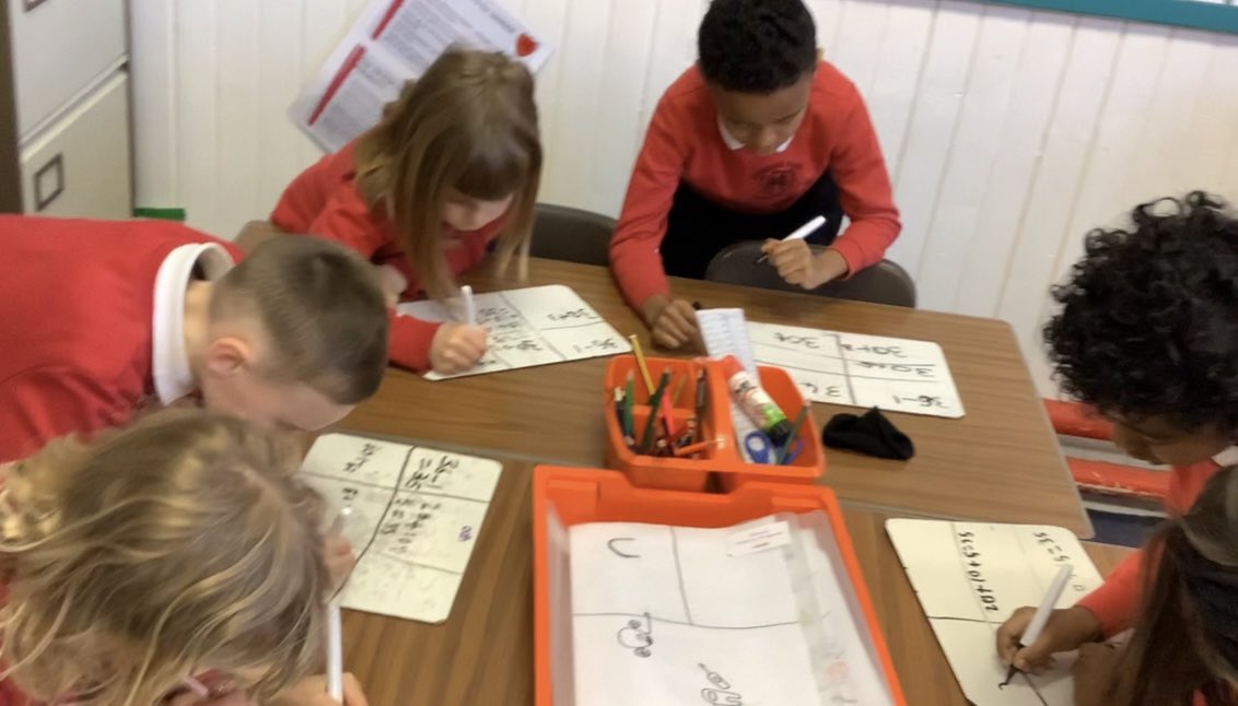 P3 enjoyed some ACTIVE LEARNING in maths. In the game 'Musical Maths', the children danced around the classroom then, when the music stopped, they used different STRATEGIES to make the 'Magic Number'! This activity really helped everyone to develop their meta skill of  FOCUS.