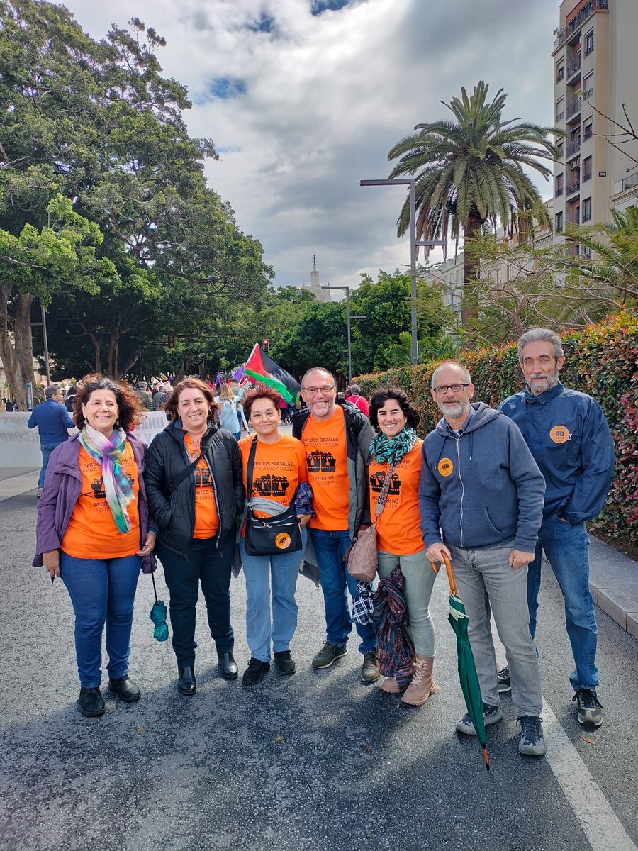 ✅ El @COLEGIOTSMALAGA y la Comisión de #ServiciosSociales participaron ayer en la Manifestación por el #DíaInternacionalDelTrabajo👏👏