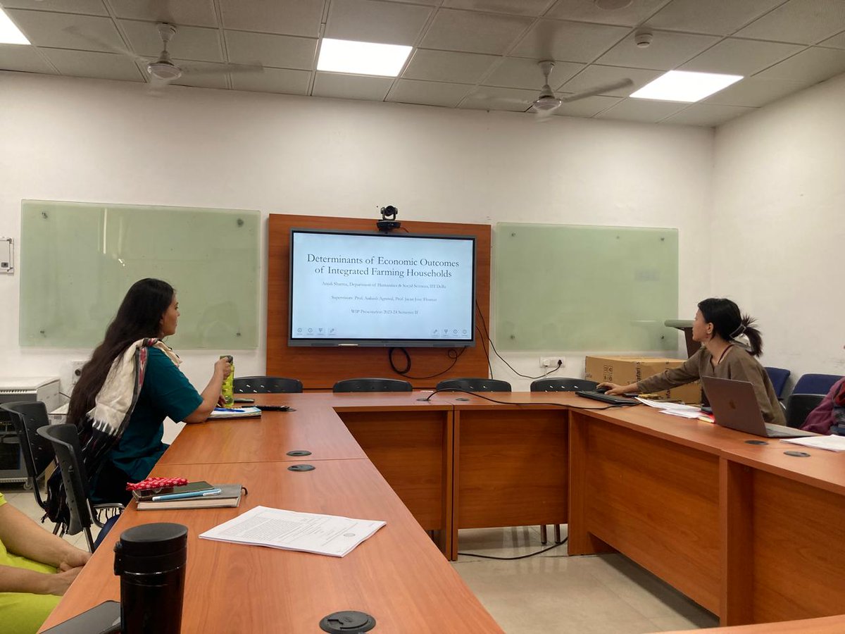 Today, our Econ PhD Candidates presented their works in progress at the WIP Conference held in the department biannually. From diverse topics to insightful findings, their passion for research shines through 😊 #PhDResearch #Econtwitter