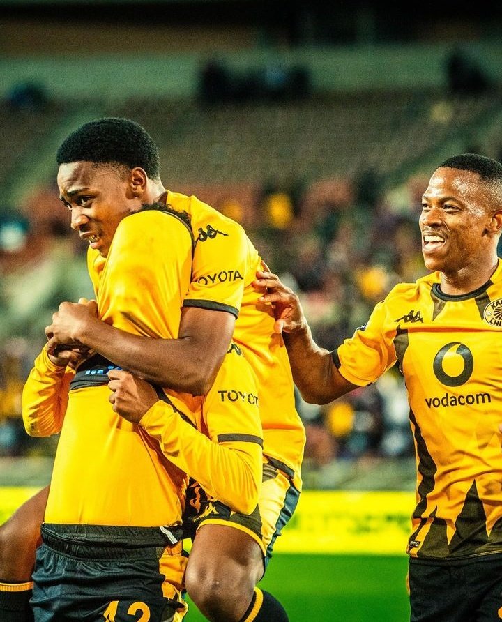 It's a Kaizer Chiefs Match-day❤️✌🏾 Amakhooooooooooooosi!!!!!!!!!