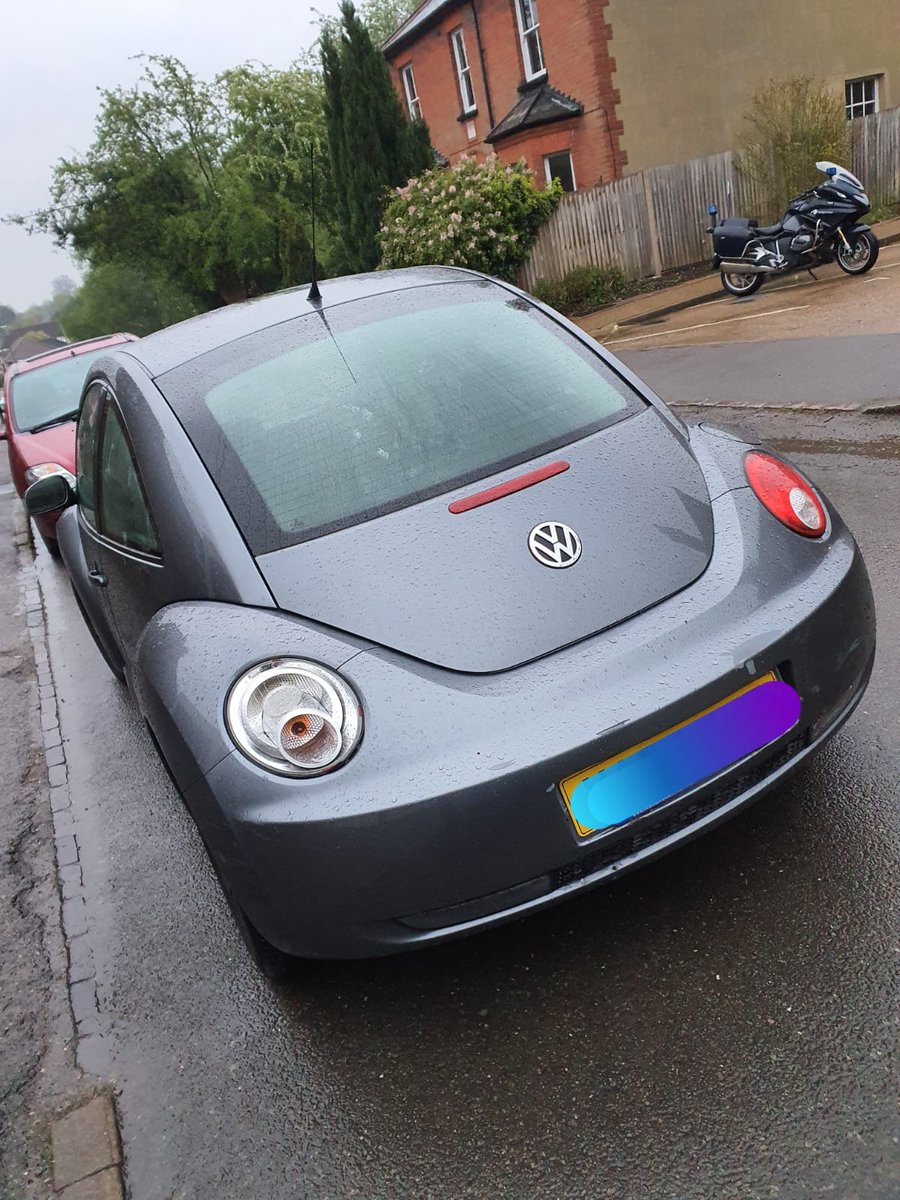 Sat, #VanguardRST stopped the 🛵 in Epsom, found the rider didn't have a valid licence.

A few hours later, they stopped the🪲. The driver (same person from earlier) ran, and on top of no licence, there was no insurance.

Driver summonsed for all offences & both vehicles seized.