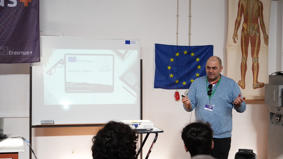 During the #ERASMUS+ Students Mobility program, held 8-12 April 2024, in Portugal, Rui Baltazar from our Project Member @eagleintuition  presented SpaceSUITE. Many activities took place, including student-led film productions focused on the #SustainableGoals of @UNESCO!
@TVAlmada