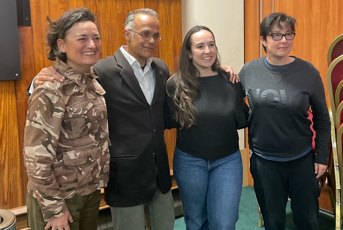 Last week #Buglife England Manager, @karim_vahed was invited to @OfficialZSL to join the @BBCRadio4 #NatureTable team to record an episode which is scheduled to air on June 4

Karim joined host, @sueperkins, comedian @zoelyons & presenter @MeganMcCubbin.

We can't wait to listen!