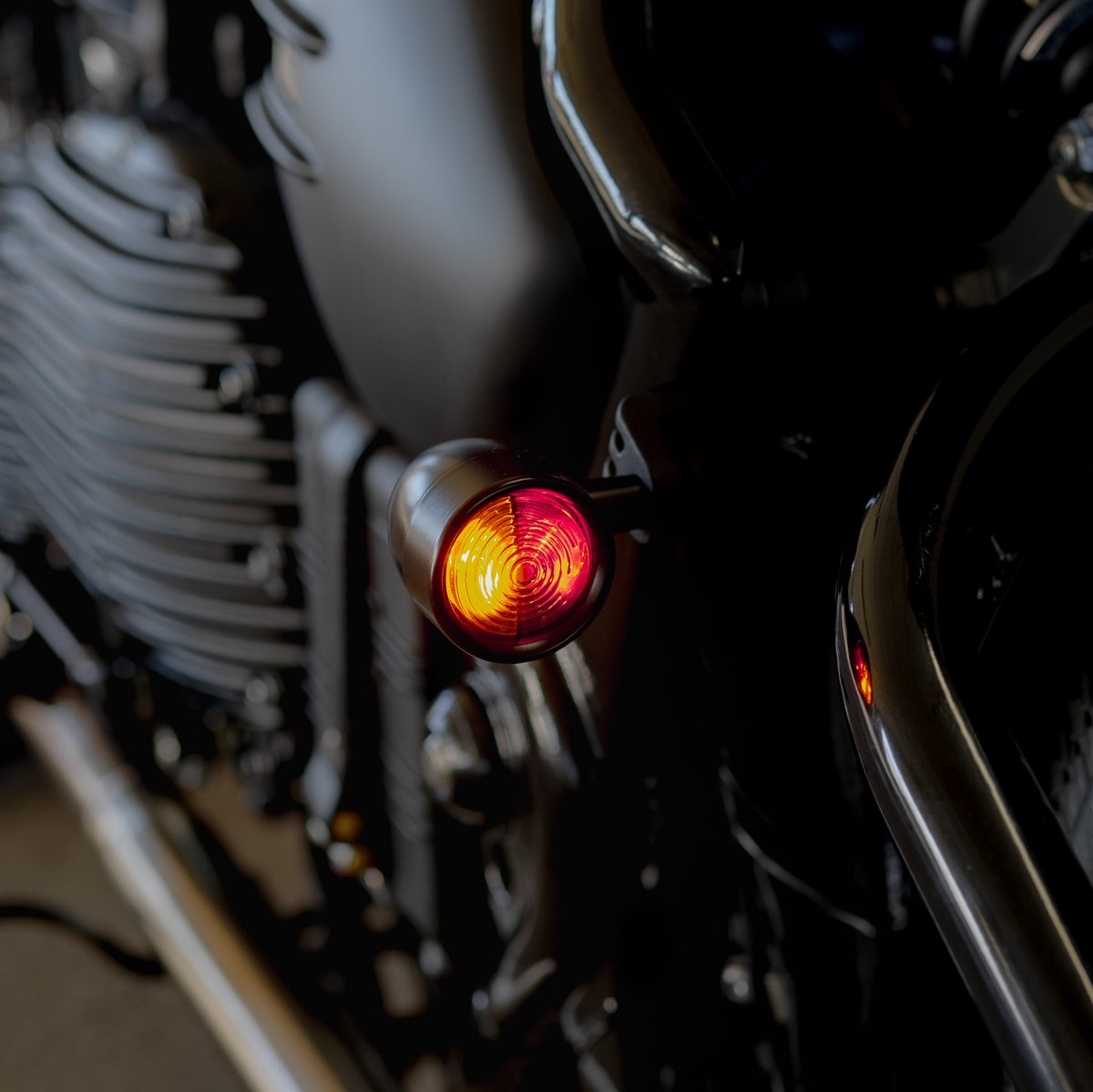 plot_touring's tweet image. MOTONEテールランプ一体型ウインカー「ICON MULTI(アイコン マルチ)」近日発売予定！

💡ブレーキライト
💡テールライト
💡ウインカー

が1つになったEマーク認証ライト🔥

#motone #モートーン #トライアンフ #ボンネビル