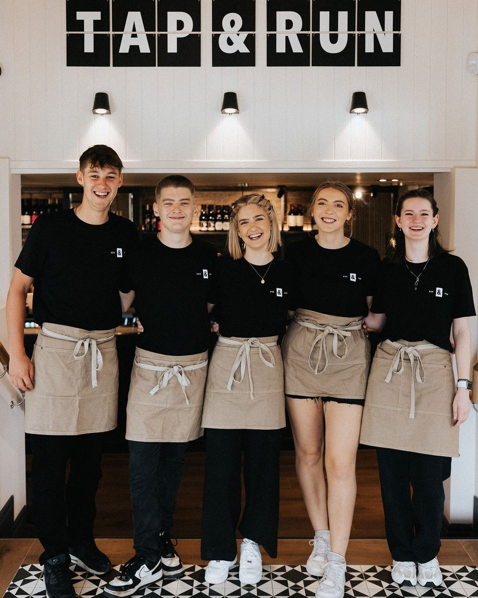 The secret to our success? Our amazing team! And now, we’re looking to add some new faces to the mix. We’re on the hunt for passionate, dedicated front of house team members to help us create memorable dining experiences. Apply through Indeed or send us a DM today 📩🙌🏻