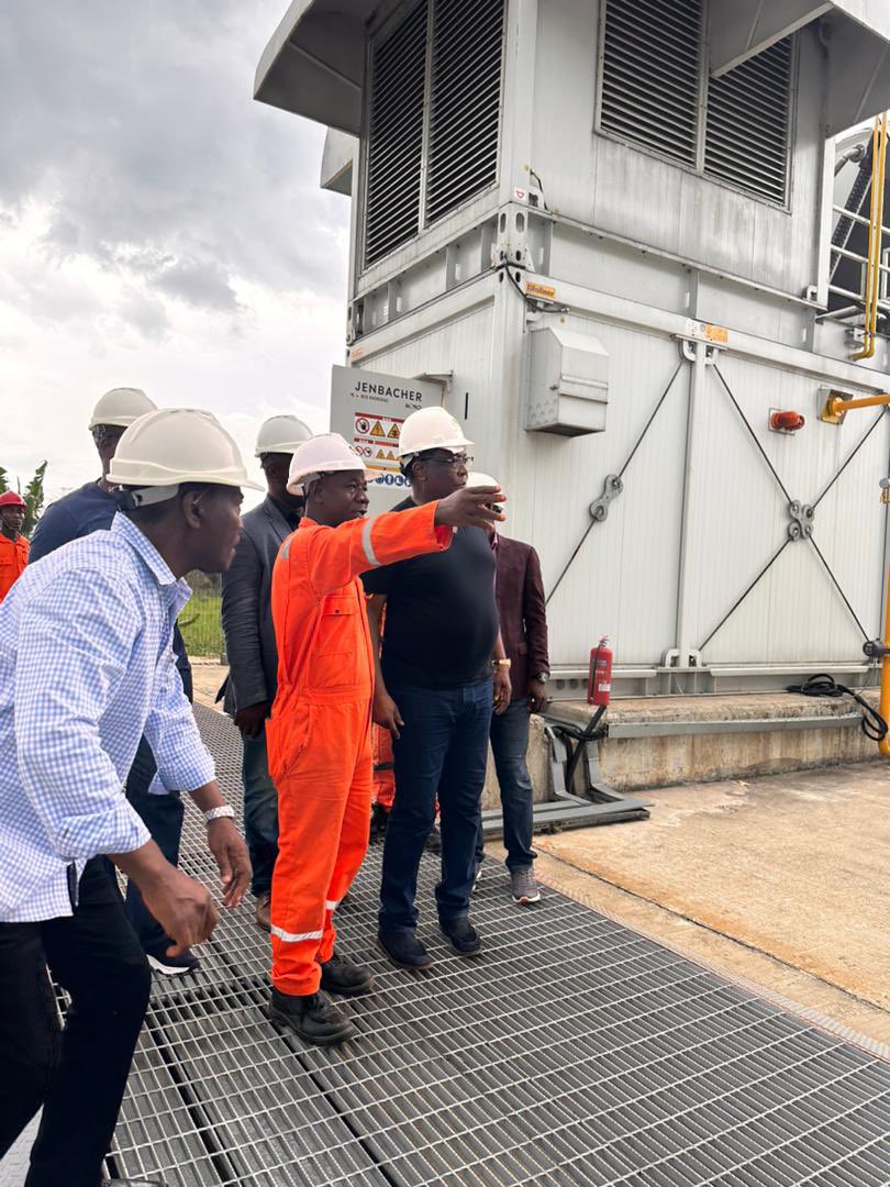 OfficialNCDMB's tweet photo. Yesterday, the Executive Secretary NCDMB, Engr. Felix Omatsola Ogbe, visited the Board’s 10MW gas-fired power plant at Elebele, Ogbia LGA, which provides electricity to the Board’s facilities and some designated Bayelsa State Government offices.

The facility was developed by NCDMB, in partnership with the Nigerian Agip Oil and Gas Company (NAOC).

#NCDMB