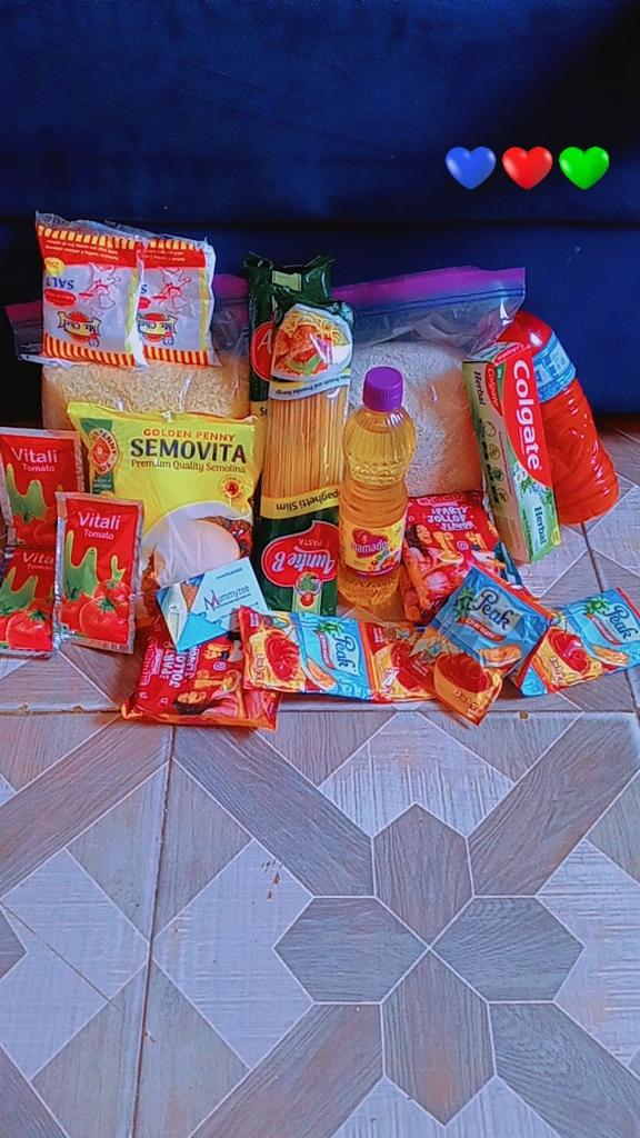 It's second day of may 💃 I'm here again your favorite foodstuffs package seller in Lagos 🥰,i accurate foodstuffs package according to your budget to put happiness in everyhome 🥰 Healthy food is healthy living 14,500 16,500 17,500 21,500 Location Alakuko Lagos @heeeroooh