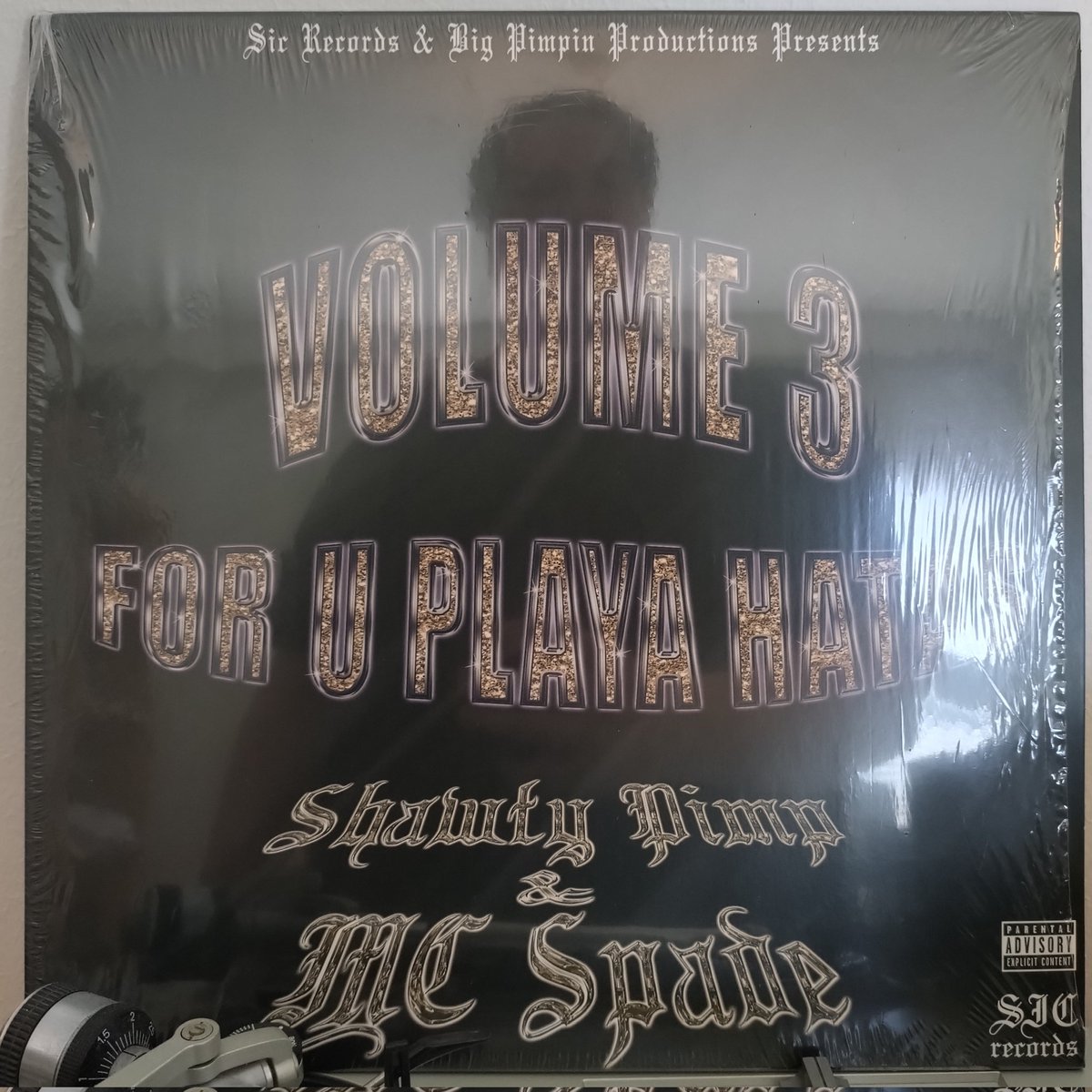 Listening through my record collection, day 147.

Shawty Pimp & MC Spade, Memphis, Tennessee.

#vinylcollection #90sHipHop #MemphisRap