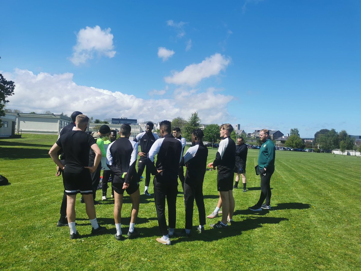 BIFE would like to thank Stephen Last for taking time to come out and deliver the first Pdp session for our student athletes here at Bray Institute of Further Education. The students really enjoyed the session🙌🏻⚽💥
#soccer #training #athletes #plc #furthereducation #bifecourses