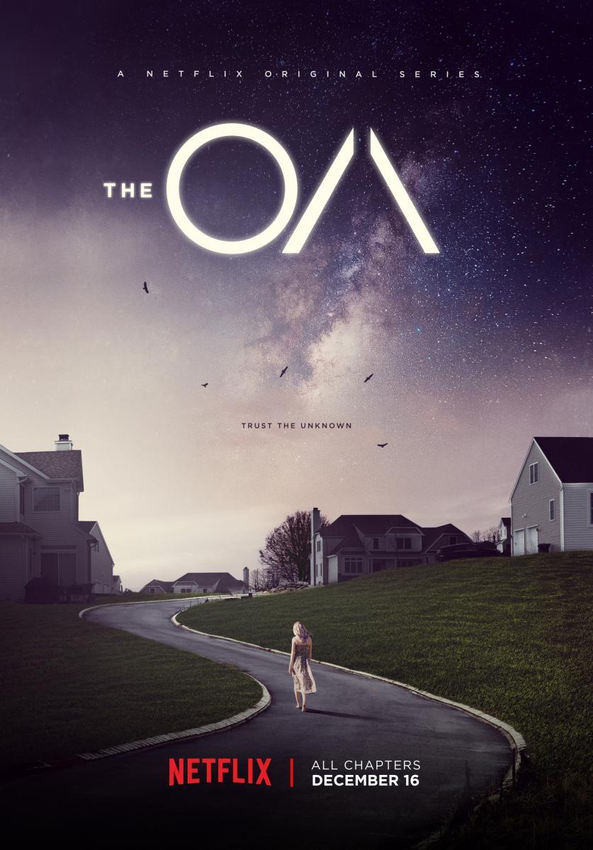 🧠 Recomendación semanal: 3 SERIES capaces de VOLARTE LA CABEZA. Sigue hilo ⬇️

1. THE OA (2016-19): La historia comienza cuando Prairie Johnson, una chica ciega desaparecida siete años atrás, reaparece en su ciudad habiendo recuperado la vista. Un milagro para unos, un bicho