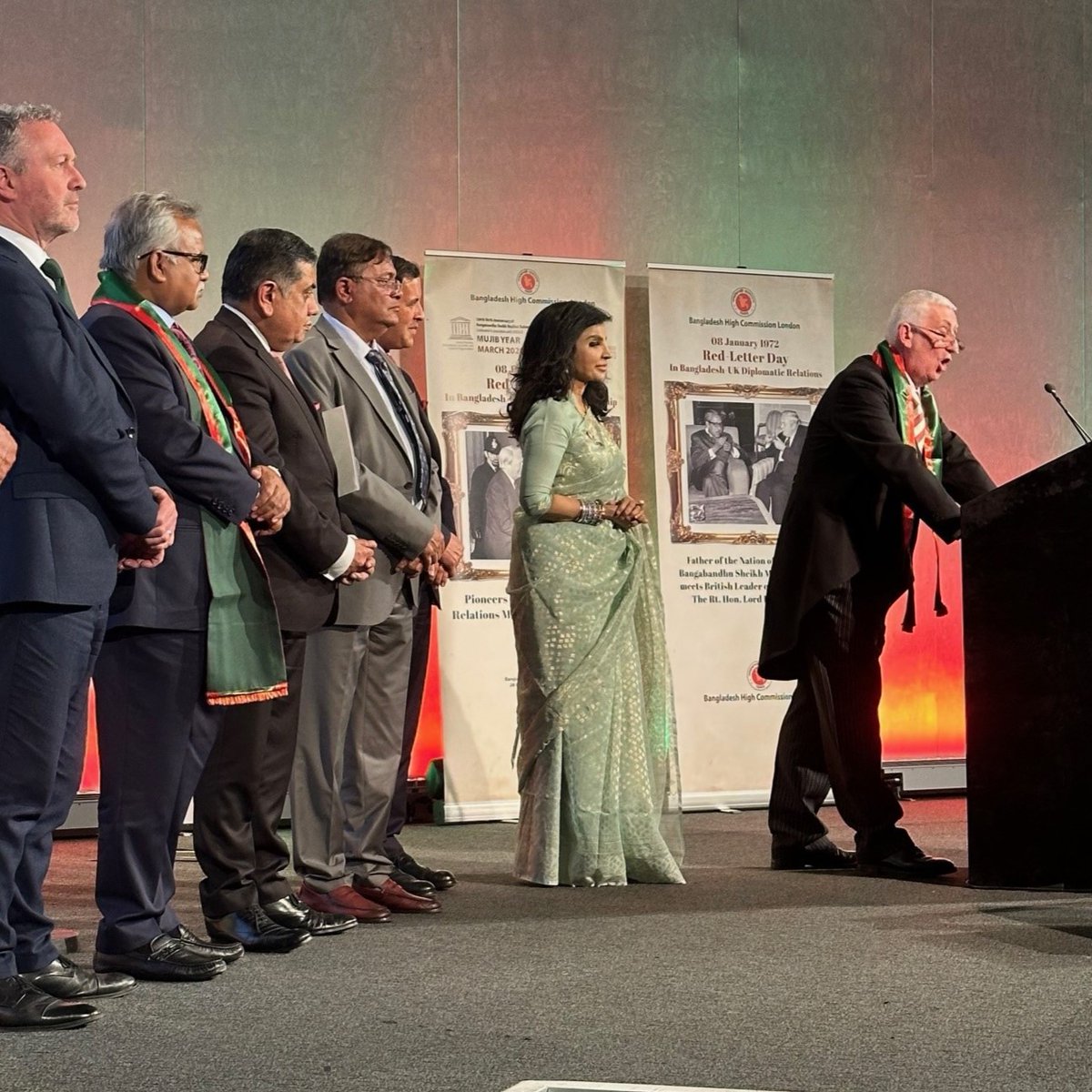 I was honoured to be invited by HE @MunaTasneem to speak last night in marking the 54th Bangladesh Independence Day. It was a privilege to celebrate with the community here in the UK.