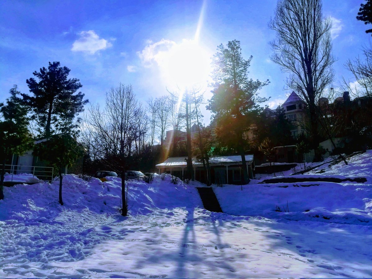 The sun and the snow.. 📍 Bhurban, Murree Hills 🇵🇰