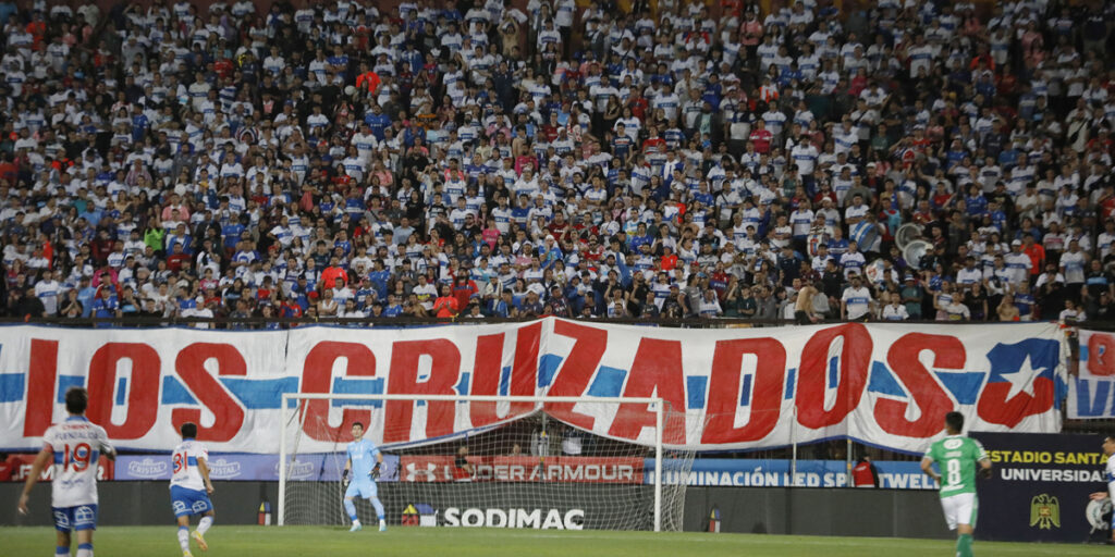 Unión Española le da a los hinchas de la UC la Galería Norte y la mitad de la Tribuna Andes para el sábado: $10 mil y $15 mil, respectivamente. #LosCruzados.