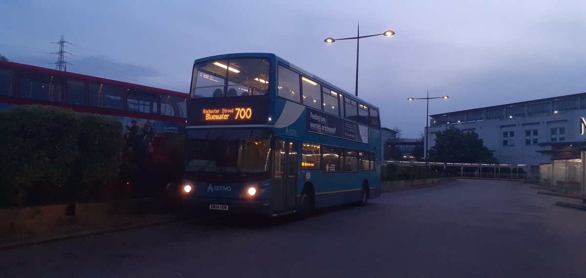 Went a bit vintage last night on the best route, Volvo B7TL 6401 parked up at Bluewater between trips.