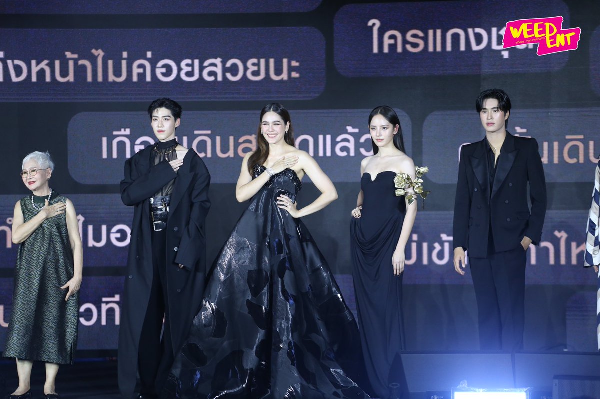 'ชมพู่ อารยา นำทีม ณิชา-พีพี-เจมีไนน์ ' ในงาน ' L'Oreal Paris Worth it คุณค่าที่เราทุกคนคู่ควร ' ร่วมแสดงจุดยืนที่ชัดเจน กับนิยามที่ยกย่องคุณค่าและความงามในผู้หญิงทุกคน ❤💫

#ชมพู่อารยา #chomismaterialgirl
#ณิชาณัฏฐณิชา #nychaa
#ppkritt #พีพีกฤษฏ์
#LOrealParisWorthItxPPKRIT…