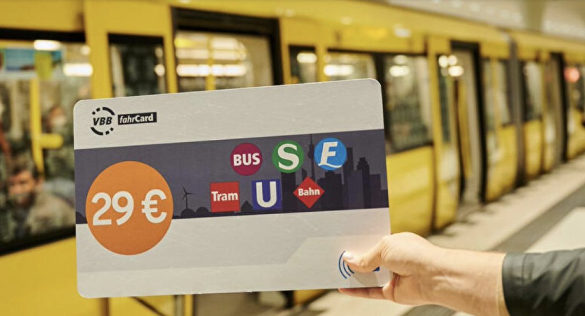 How much does it cost to use transit for a month where you live? I ask b/c #Berlin is bringing back €29 ($31 US) ticket, good for all regional trains, S-Bahn trains, subways, trams, buses. In #Montreal, where I live, its going *up* to $99 ($72 US) the-berliner.com/politics/berli…