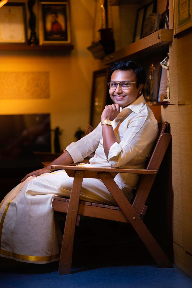 Tradition never goes out of style!

#DImman #ImmanComposer #TraditionalOutfit #HappyPicture