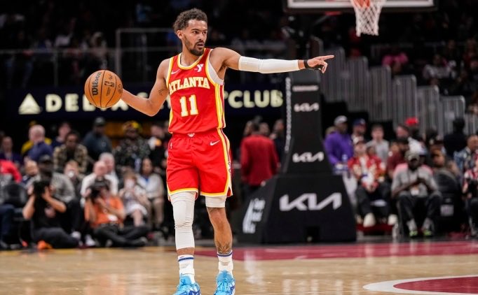 Atlanta Hawks'ın yıldızı Trae Young, Atlanta'da kalma arzusunu yineledi.

Takımının başarısız geçirdiği bir sezonun ardından Young, kariyerinin bir sonraki aşamasına ilişkin öncelikleri hakkında samimi açıklamalarda bulundu.

Young, 'From the Point' isimli podcast'inde Hawks'tan…