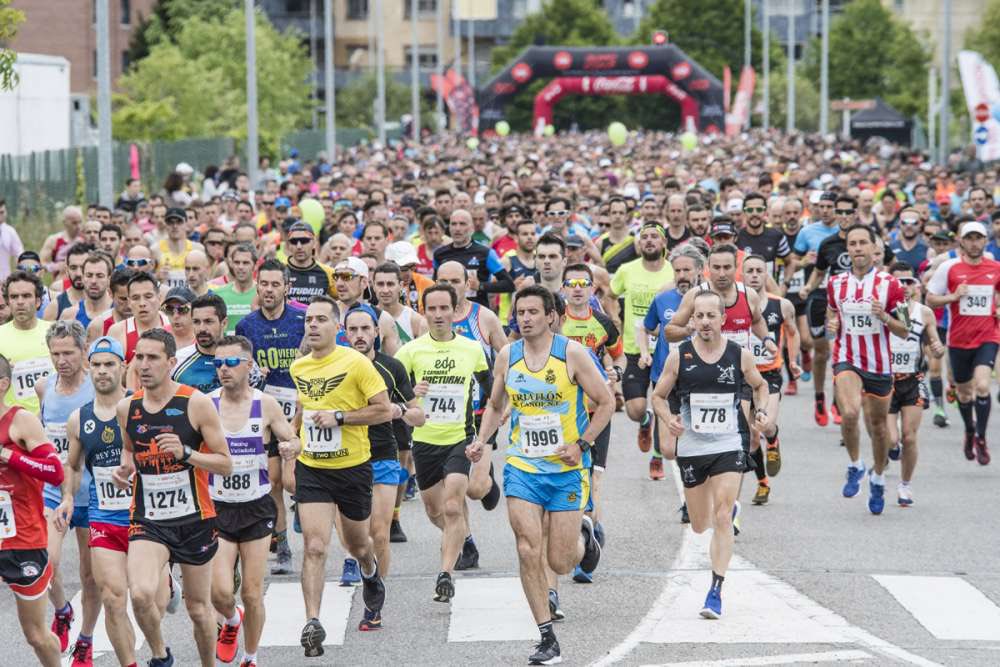 ‼️ Cortes de tráfico durante el desarrollo de la <a href="/MMGijon/">MBA Media Maratón Gijón</a>.

La carrera tendrá lugar el sábado 4 de mayo, en horario de 18 a 20.30 horas. @GijonLocal llevará a cabo cortes de tráfico y restricciones de aparcamiento.

ℹ️👉 gijon.es/es/avisosmovil…