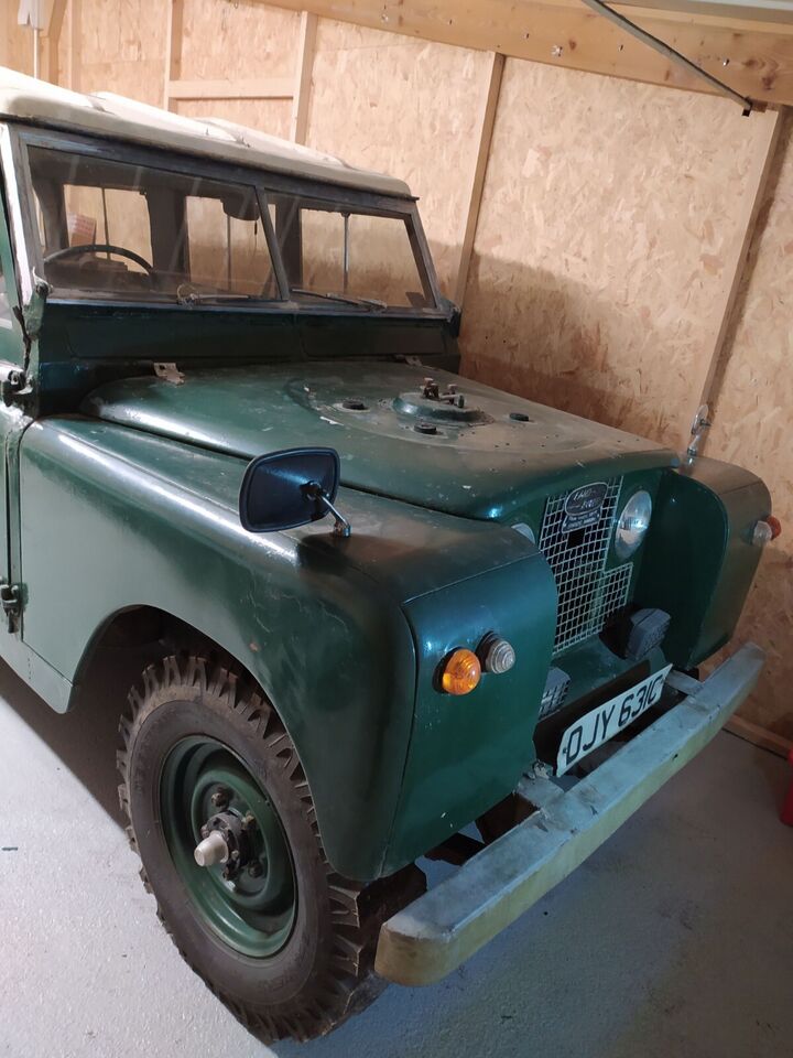 BarnFindsUK's tweet image. Ad:  1965 Land Rover Series 2a 109 Station Wagon - "...who used it regularly until 2016 when it failed its MOT"
On eBay here --&amp;gt;&amp;gt; ow.ly/t2F050Ruobm

 #LandRoverSeries2a #ClassicCarForSale #OffRoadLife #ClassicCarRestoration #LandRoverLife